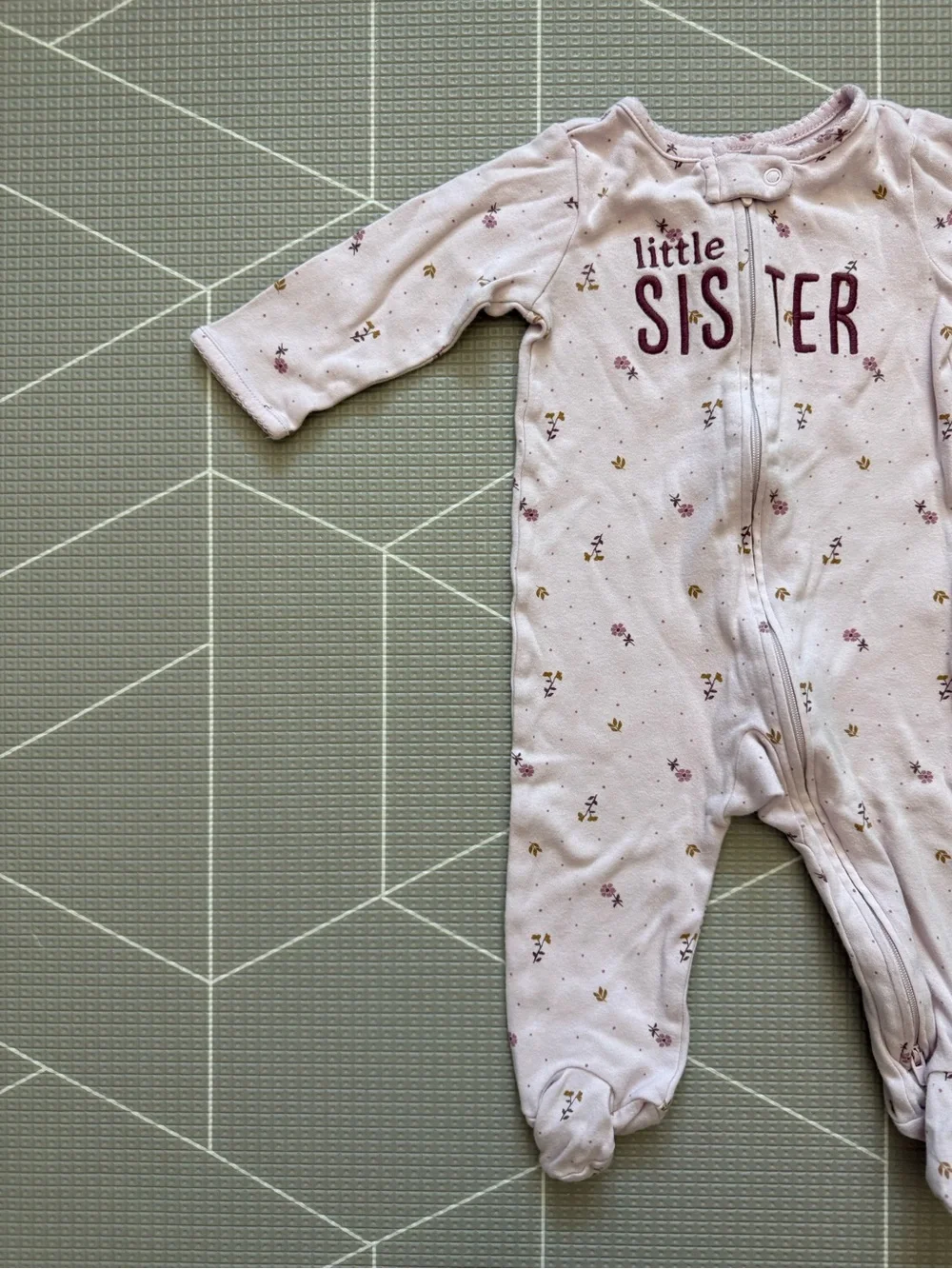 Carters|Baby girl Pink Ditsy Floral full zip One-Piece footies,LITTLE SISTER•••